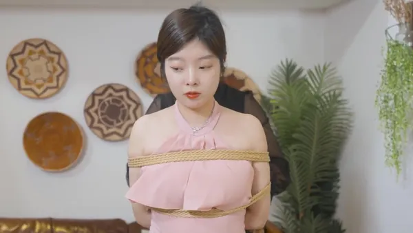 [Ligui丽柜] 2023.03.16 HD视频《紧缚全过程》糖果-上 - Ligui丽柜